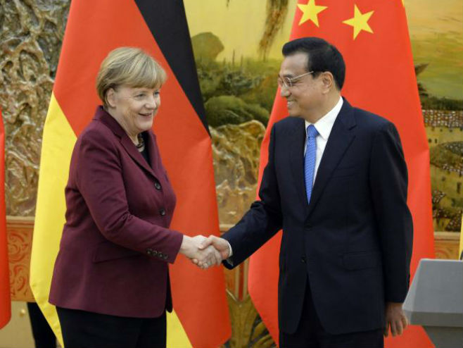 Меркел и Ли - Фото: AP