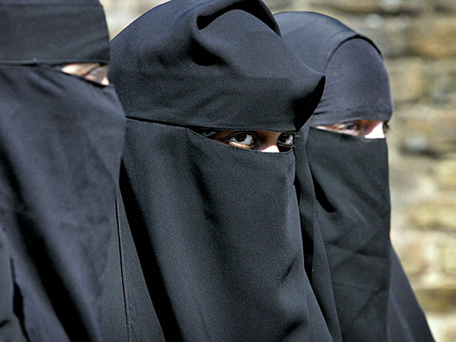 Жене џихадисти (Фото: REX) - 