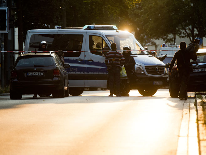 Њемачка полиција (Фото: epa/Ingo Wagner) - 