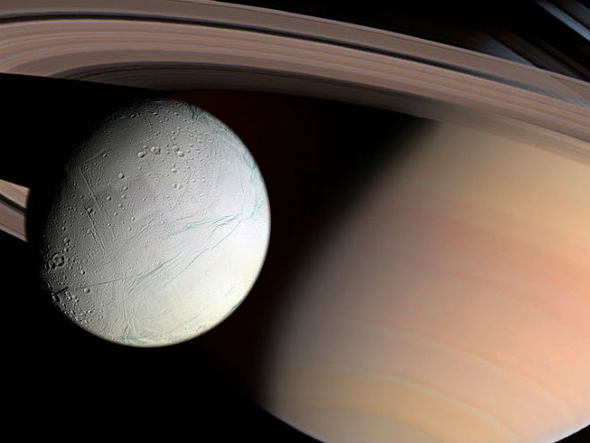 Сатурнов мјесец Енцелад - Фото: flickr.com