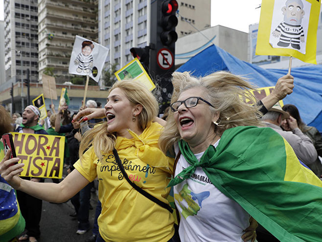 Цунами сепаратизма: На удару и Бразил (фото:  AP Photo/ Andre Penner) - 