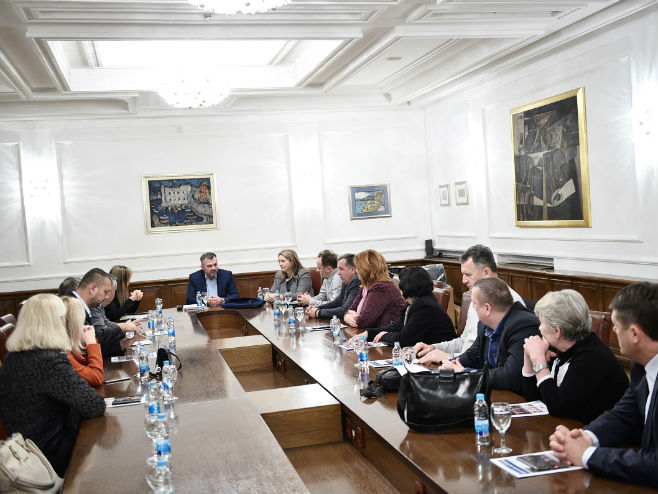 Представници УНДП-а са градоначелником Бањалуке (Фото: banjaluka.rs.ba) - 