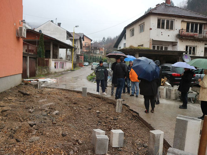 Сребреница: Мјештани спријечили градњу паркинга - Фото: СРНА