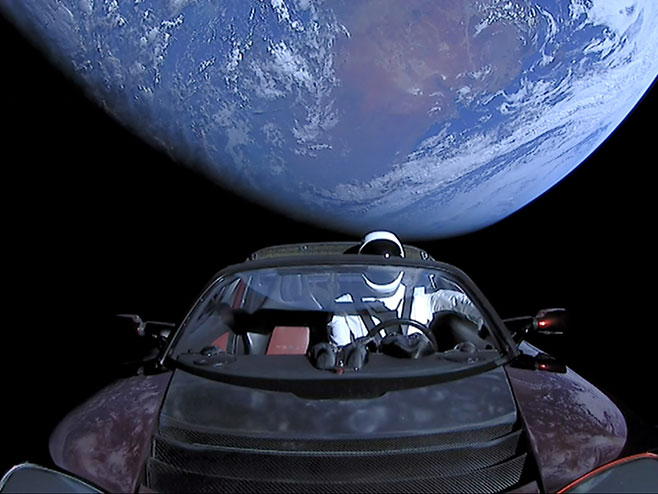 Теслин аутомобил у Свемиру (фото:SpaceX, Flickr) - 