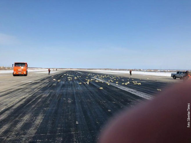 Русија, из авиона испало три тоне злата - Фото: РТС